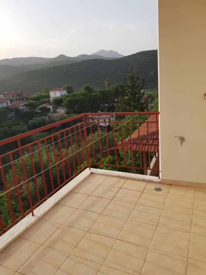 Eva'S Apartments Nafpaktos Exterior foto